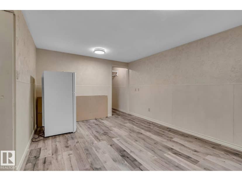 221 Harrison Dr NW NW — photo 13 of 37