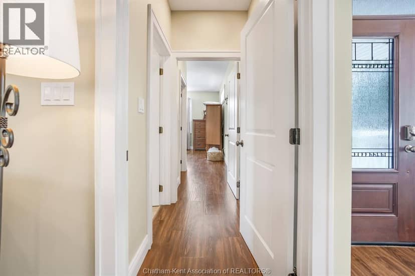31 Hidden Valley DRIVE — photo 16 of 40