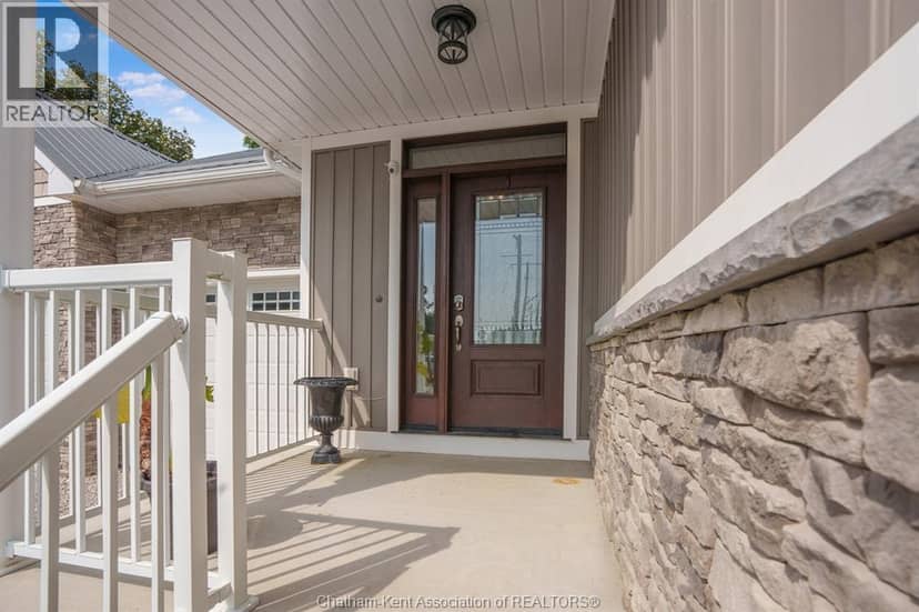 31 Hidden Valley DRIVE — photo 7 of 40