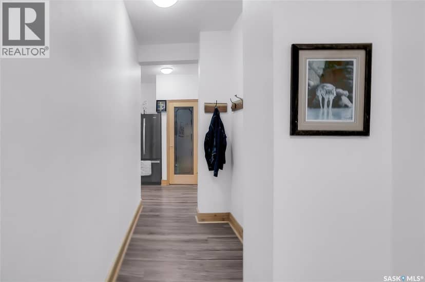 310 F Avenue S — photo 11 of 40
