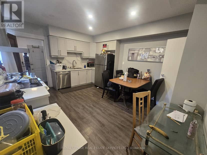 2 - 753 Gerrard Street E — photo 8 of 9