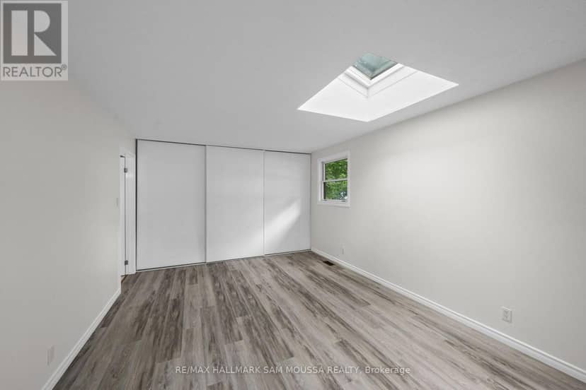 208 Baillie Avenue — photo 23 of 40
