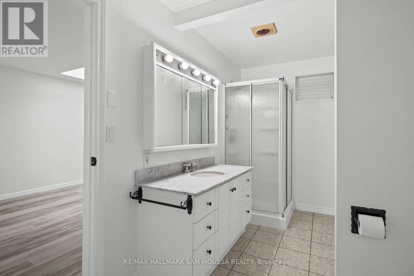 208 Baillie Avenue — photo 27 of 40
