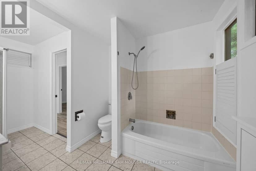 208 Baillie Avenue — photo 29 of 40