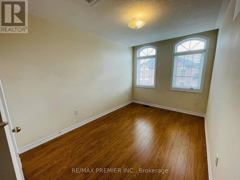 32 Shiff Crescent — photo 19 of 31