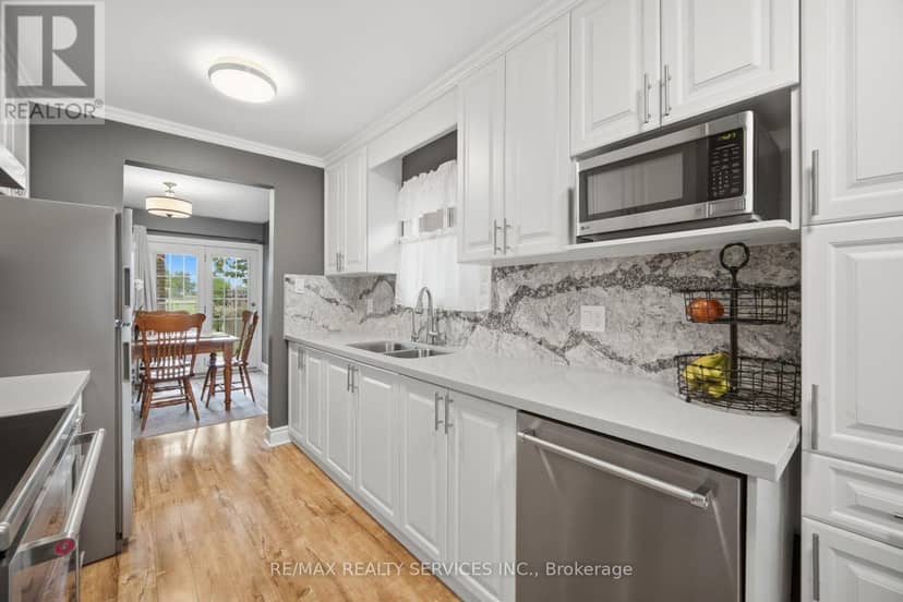 152 Weybridge Trail — photo 10 of 40