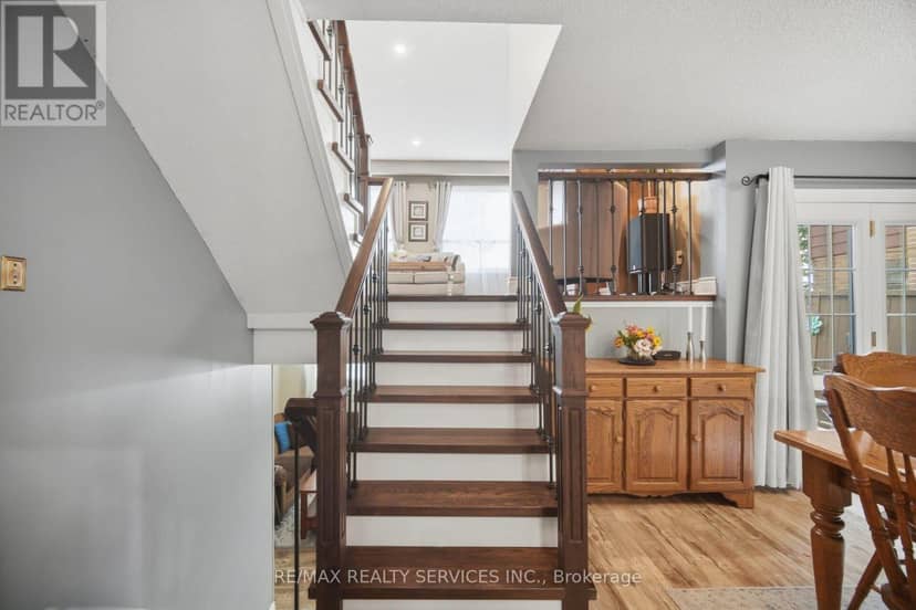 152 Weybridge Trail — photo 15 of 40