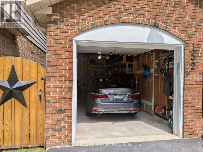 152 Weybridge Trail — photo 4 of 40