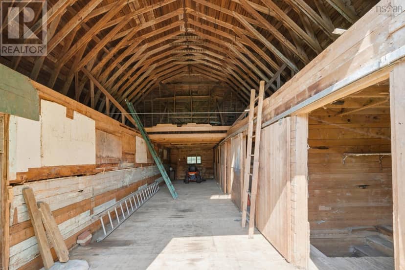 9515 Highway 8 — photo 17 of 40