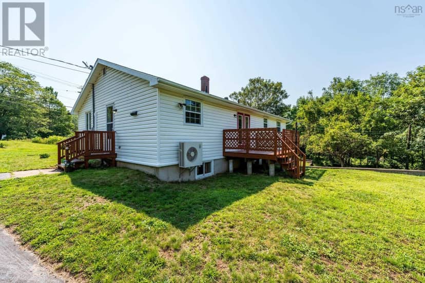 9515 Highway 8, Lequille, photo 7