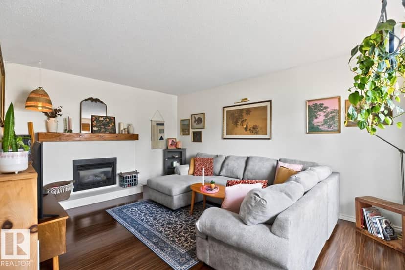392 Lee Ridge Rd NW, Edmonton, photo 2