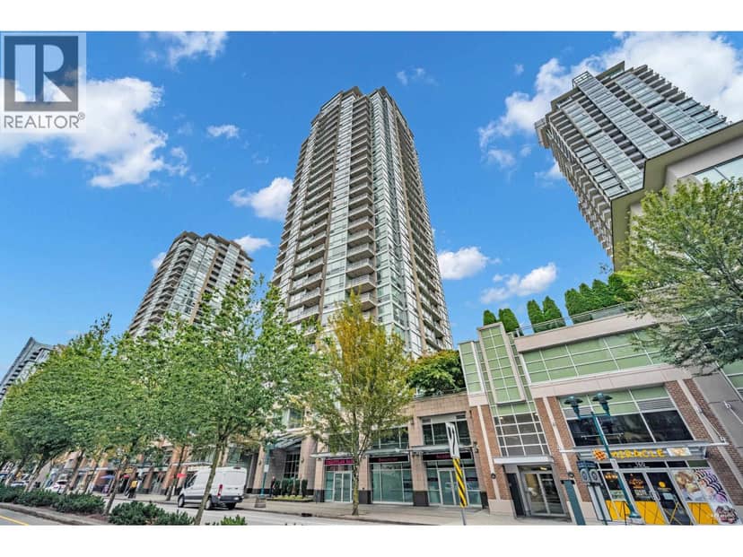 605 2968 GLEN DRIVE, Coquitlam, photo 2