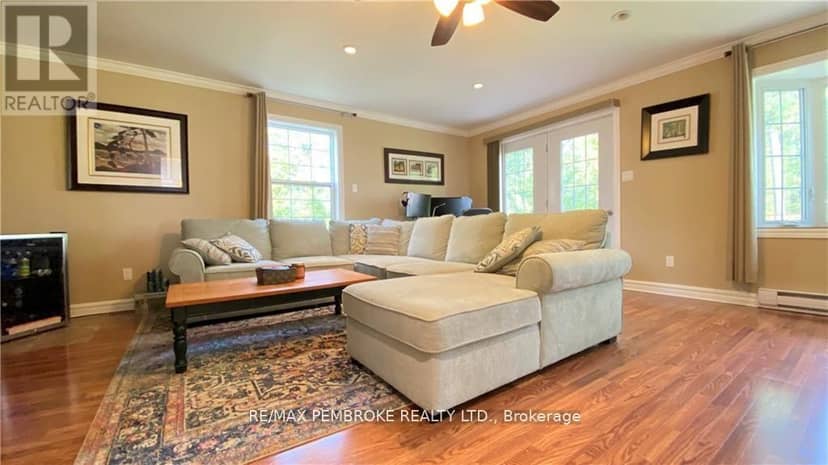 16 Wolfe Avenue — photo 4 of 27