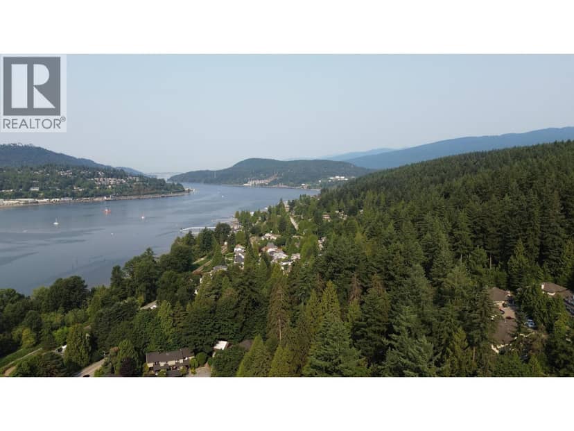 1/2 421 CAMPBELL ROAD, Port Moody, photo 3