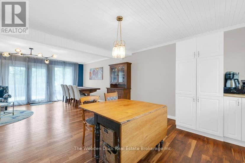 7 Kerry Circle — photo 12 of 40