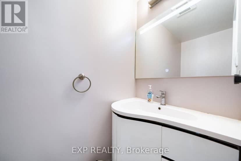 3 Baffin Court, Richmond Hill, photo 8