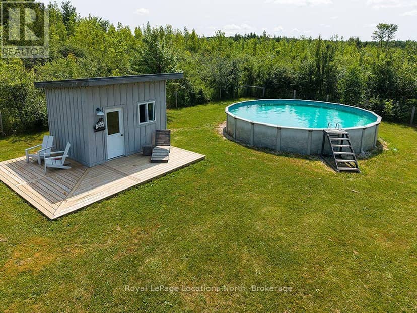 217 St Vincent Crescent — photo 40 of 40