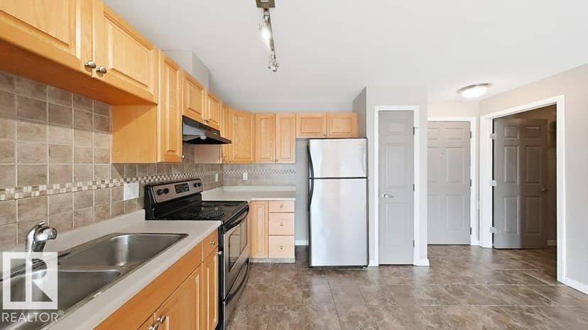 #317 5005 165 AV NW NW — photo 18 of 26