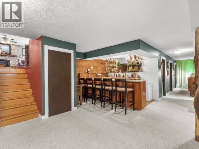 8 11th Avenue — photo 24 of 40