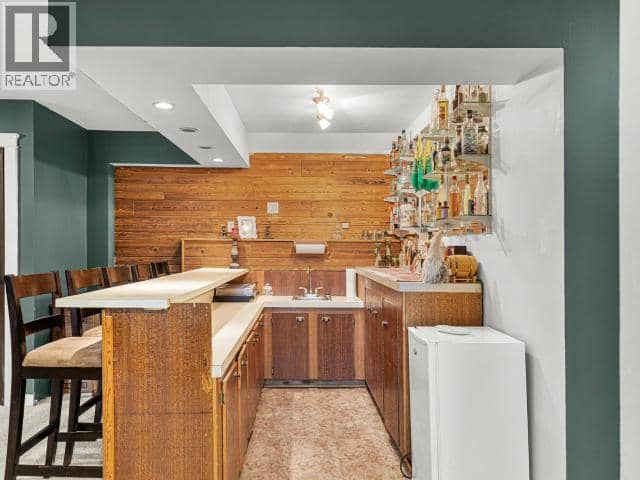 8 11th Avenue — photo 25 of 40