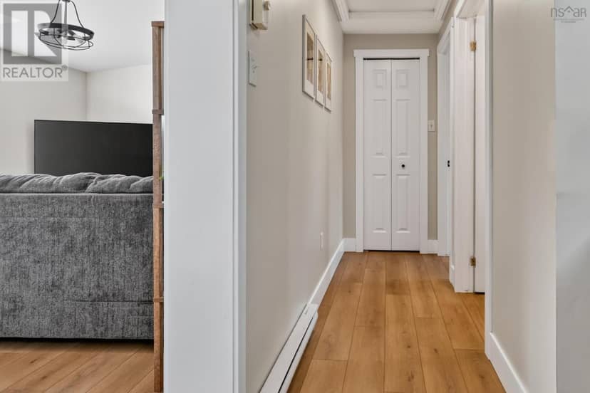 33 Matway Drive — photo 17 of 40
