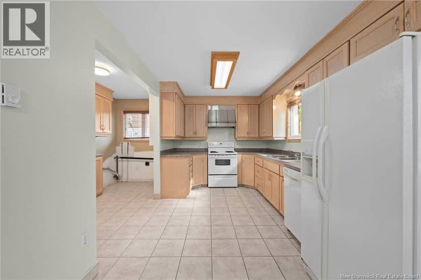 95-97 Pleasant Street — photo 17 of 40