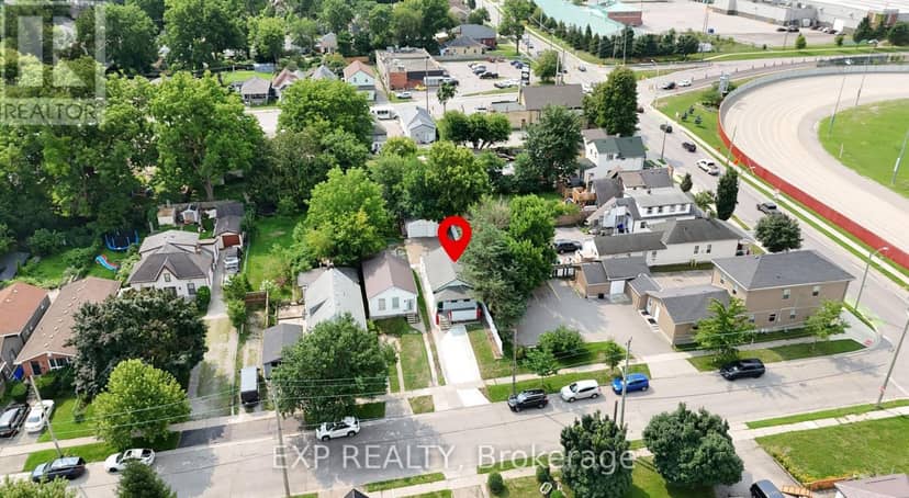 1025 York Street — photo 3 of 22