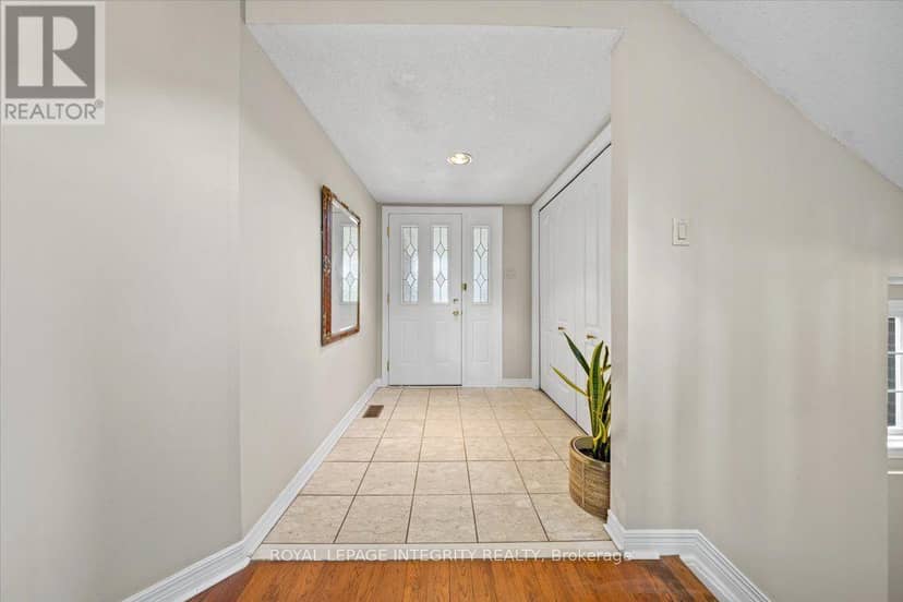 1 Strathbury Street — photo 3 of 40