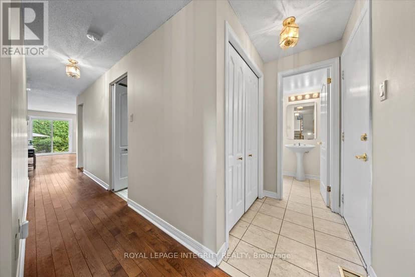 1 Strathbury Street — photo 4 of 40