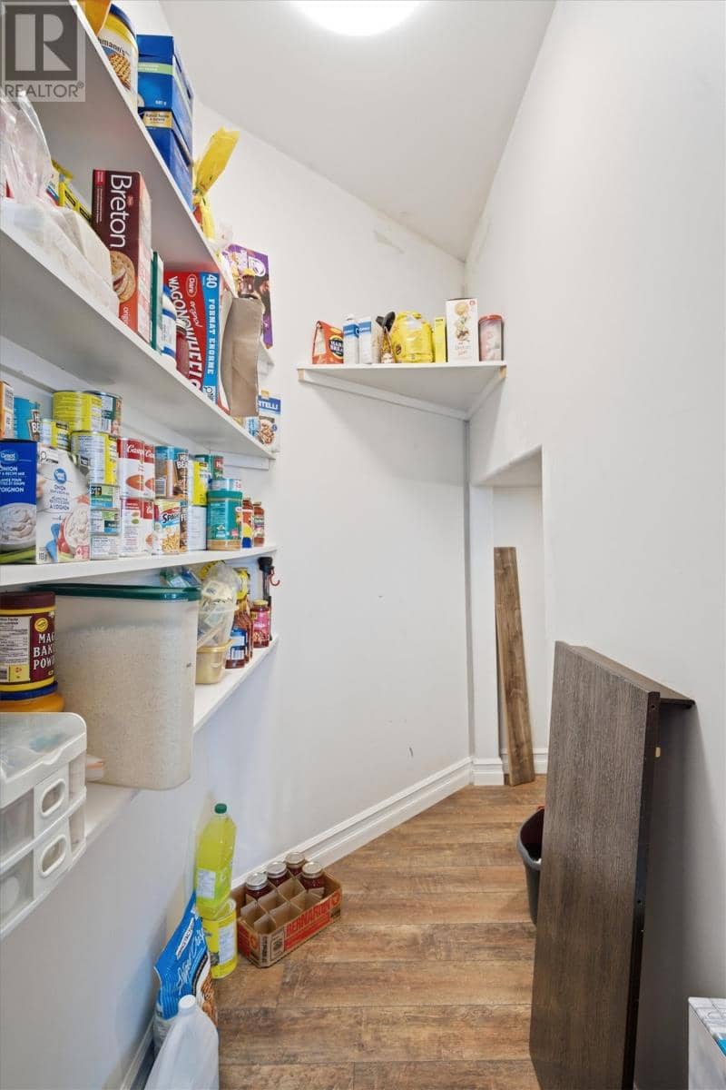 6 Riverbank Road — photo 14 of 40