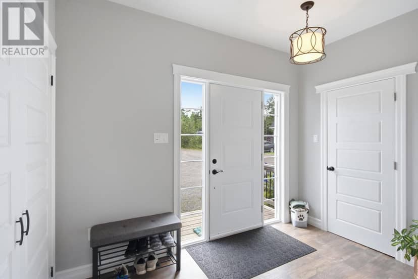 6 Riverbank Road — photo 2 of 40