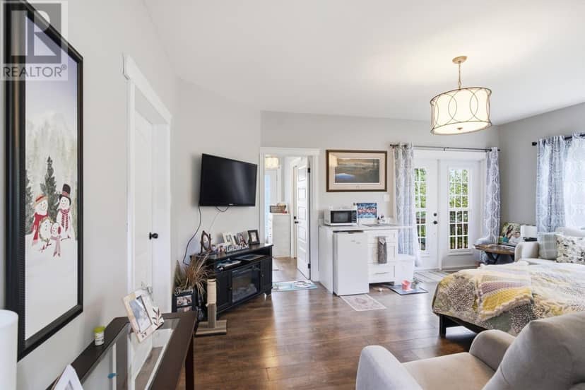 6 Riverbank Road — photo 6 of 40