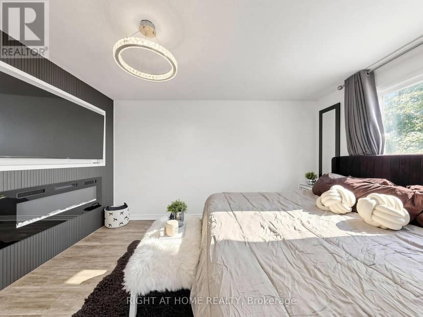 207 Hickling Trail — photo 24 of 40