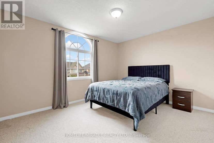 378 Mountain Laurel Crescent — photo 31 of 40