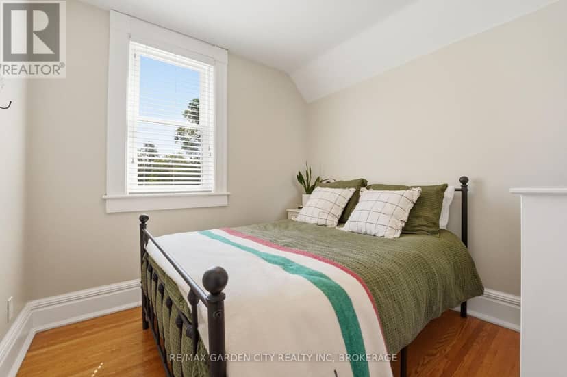 26 Carleton Street N — photo 26 of 40
