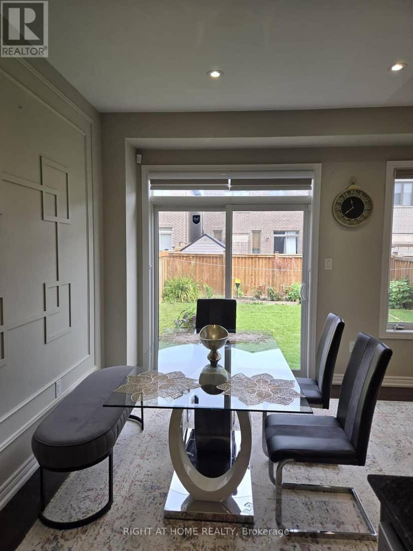 14 Ogston Crescent — photo 5 of 19
