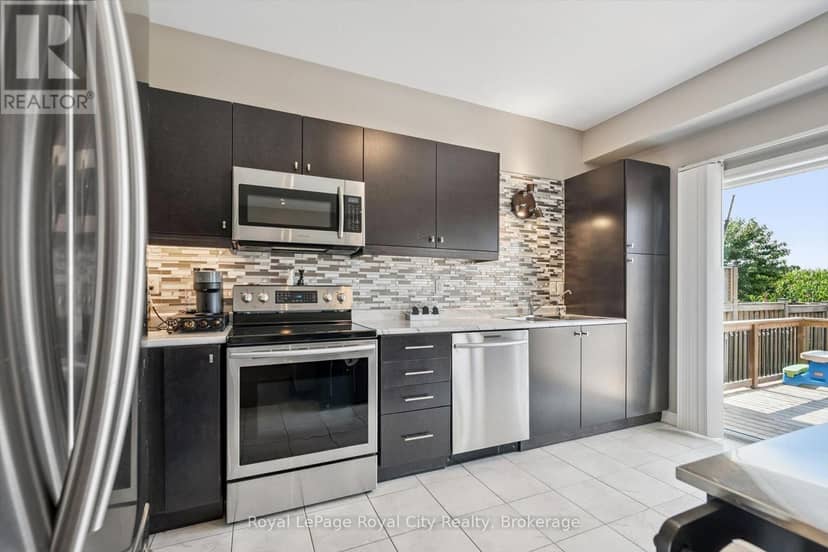 113 Courtney Street — photo 16 of 40