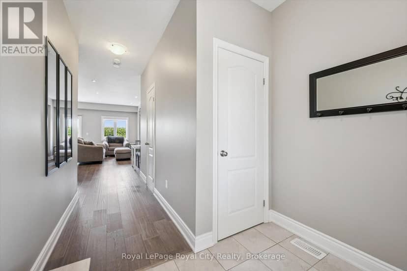 113 Courtney Street — photo 7 of 40