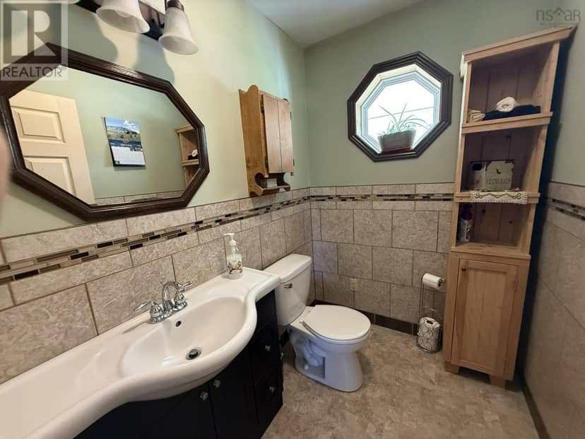 3281 Highway 6 — photo 13 of 40