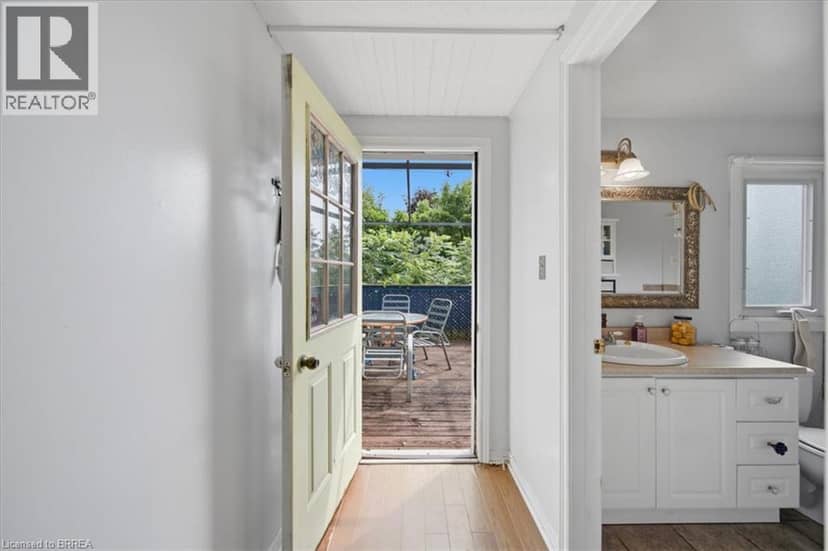 367 NELSON Street — photo 8 of 34