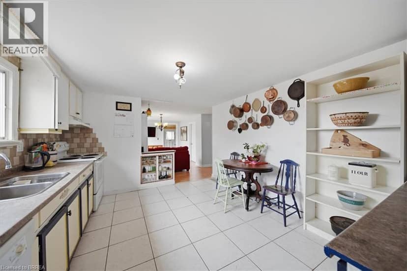 367 NELSON Street — photo 12 of 34