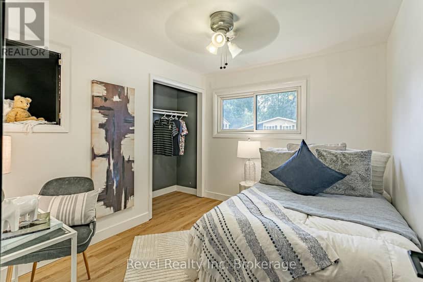 811 Hughson Street — photo 17 of 29