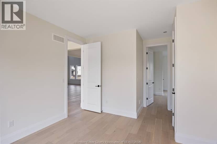 1218 Campana Crescent — photo 7 of 40