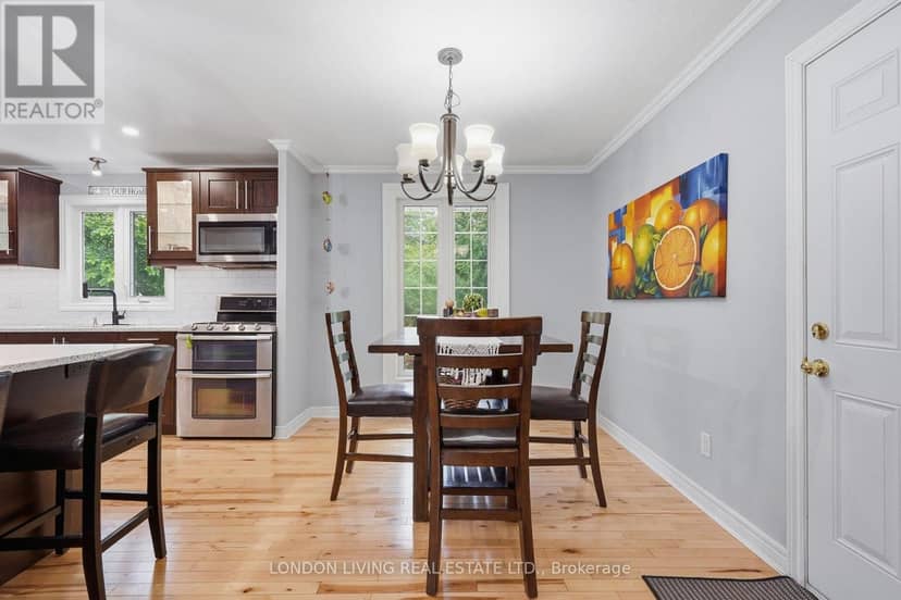 91 St Clair Court — photo 18 of 40