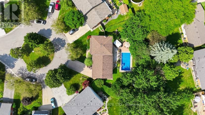 91 St Clair Court, London South, photo 3