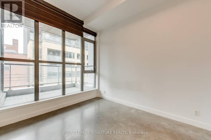 211 - 625 Queen Street E — photo 32 of 40
