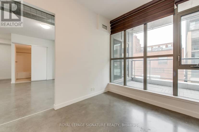 211 - 625 Queen Street E — photo 34 of 40