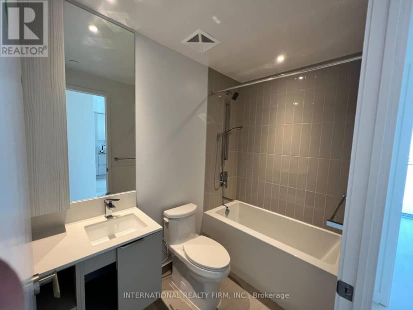 4002 - 3900 Confederation Parkway — photo 8 of 14