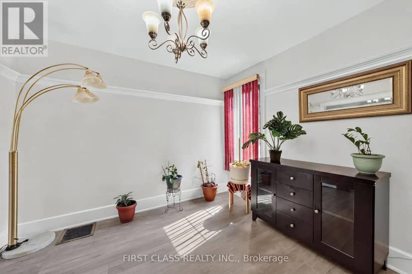 150 Caledonia Road — photo 11 of 34