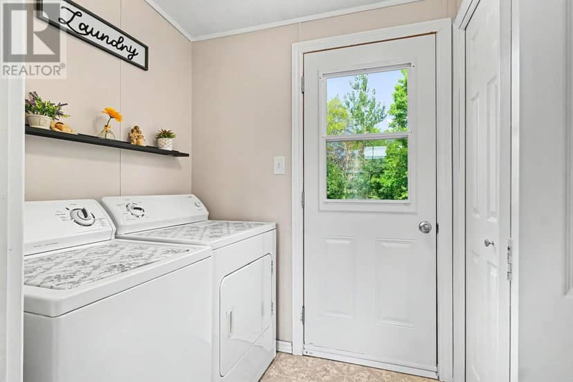 24 DALE Drive — photo 7 of 29